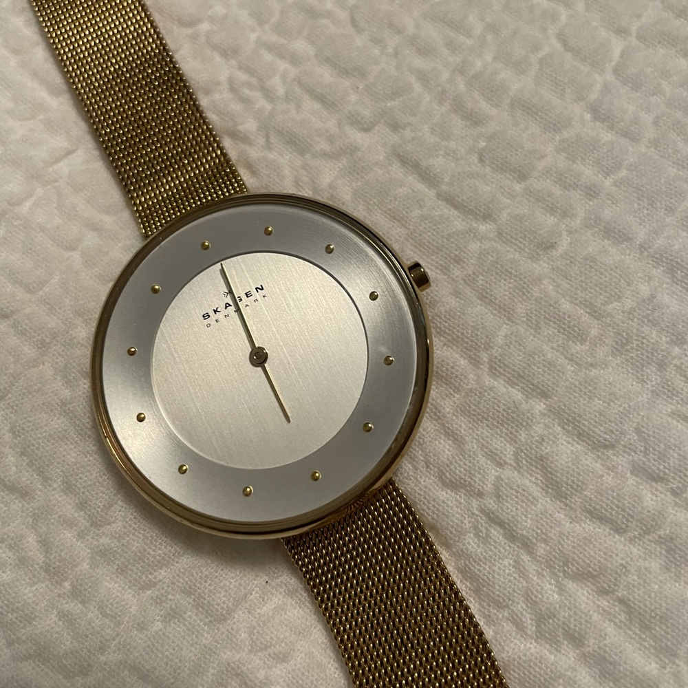 Skagen gold watch